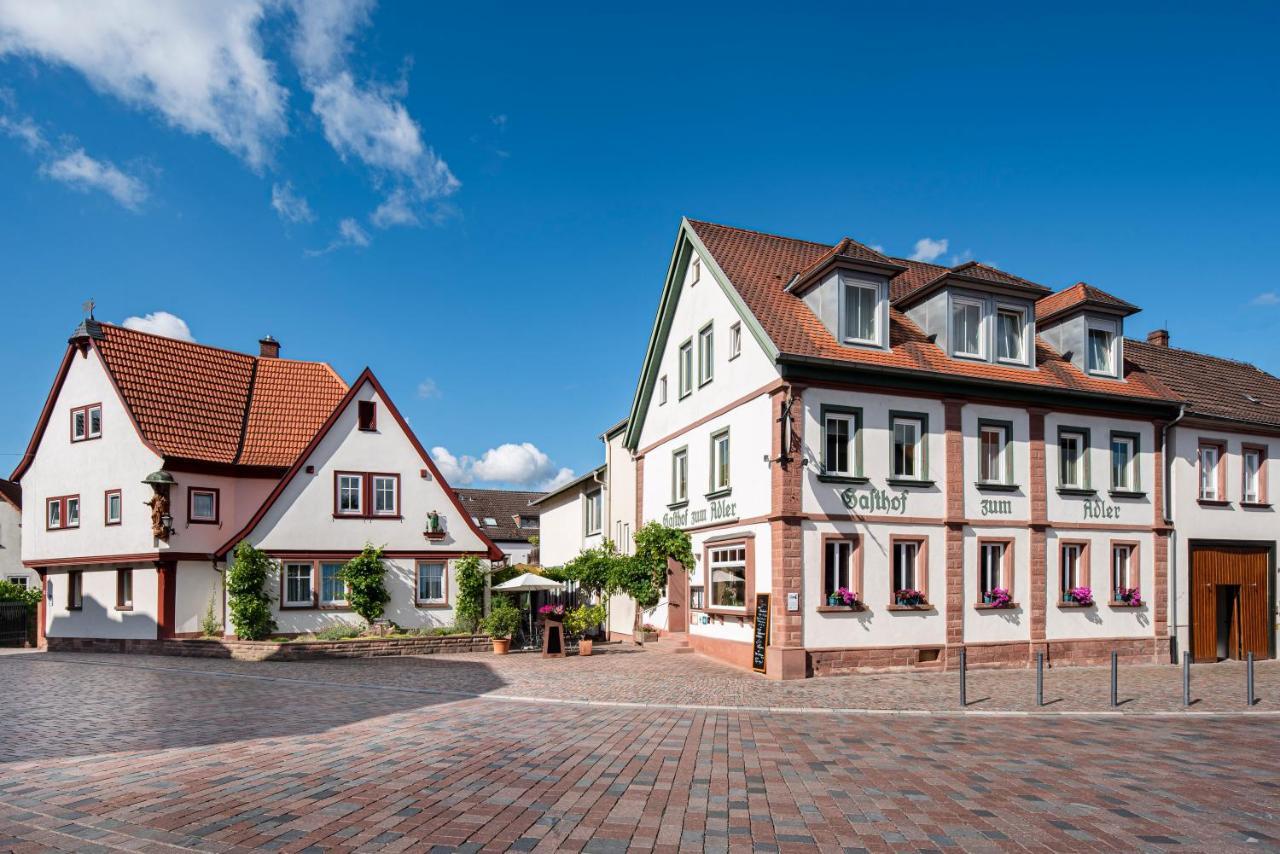 Adler Landhotel Buergstadt Eksteriør bilde