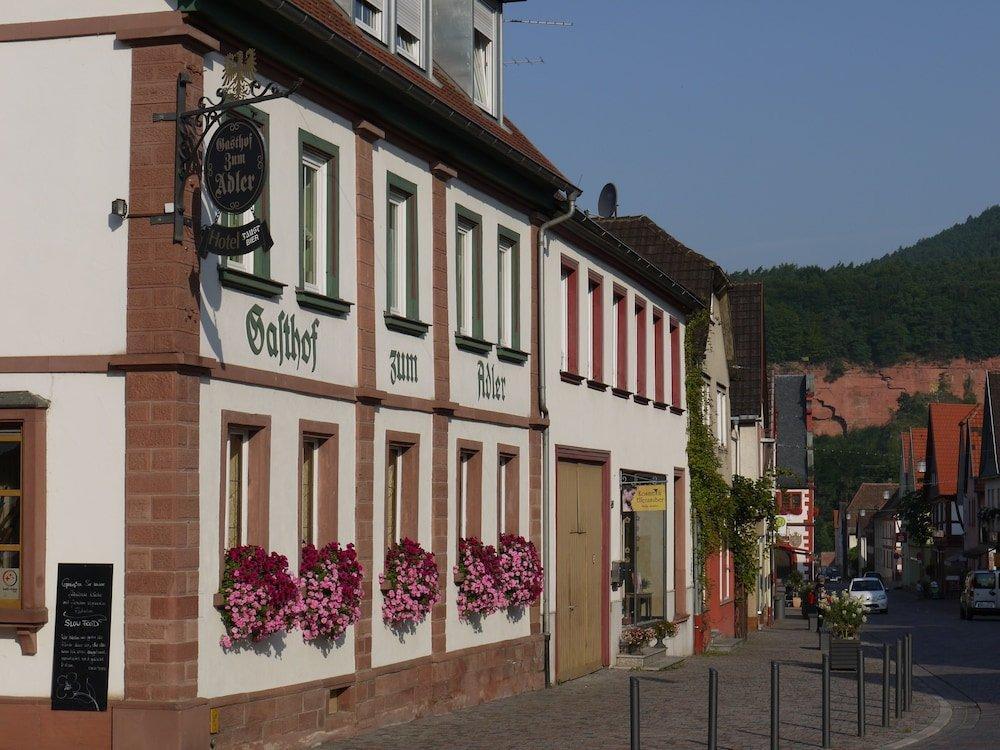 Adler Landhotel Buergstadt Eksteriør bilde