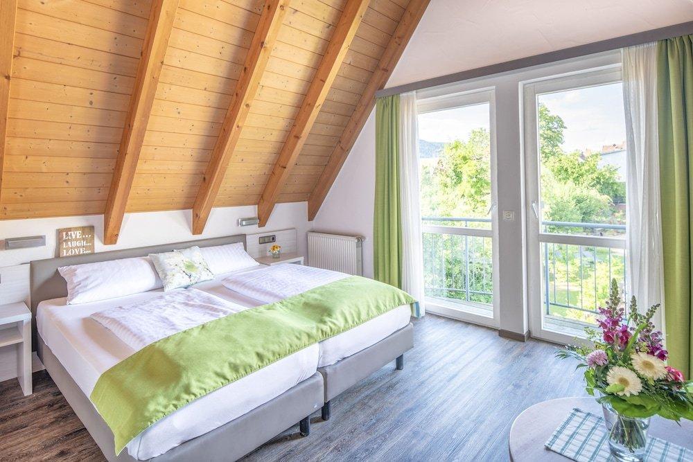 Adler Landhotel Buergstadt Eksteriør bilde