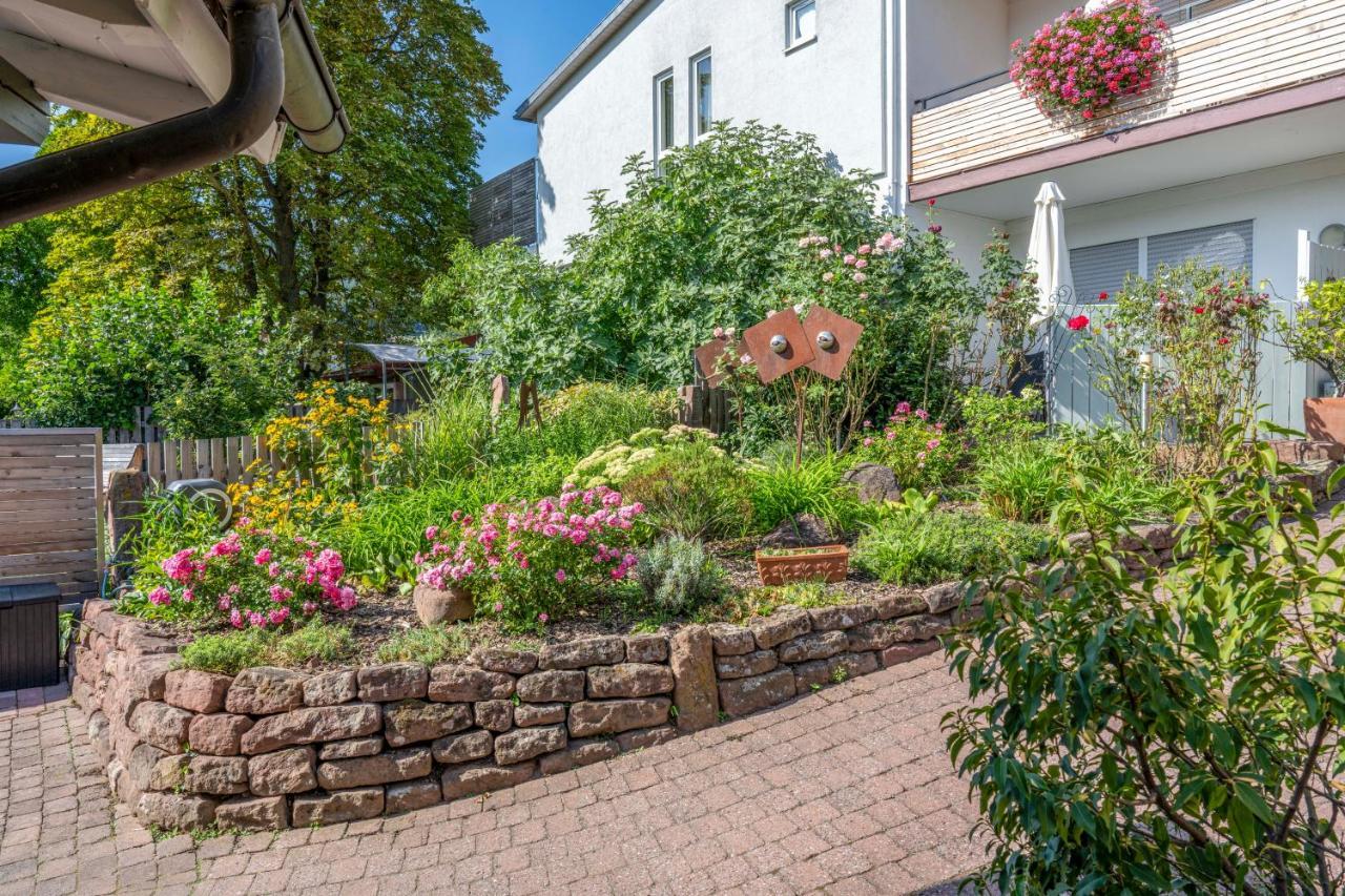 Adler Landhotel Buergstadt Eksteriør bilde