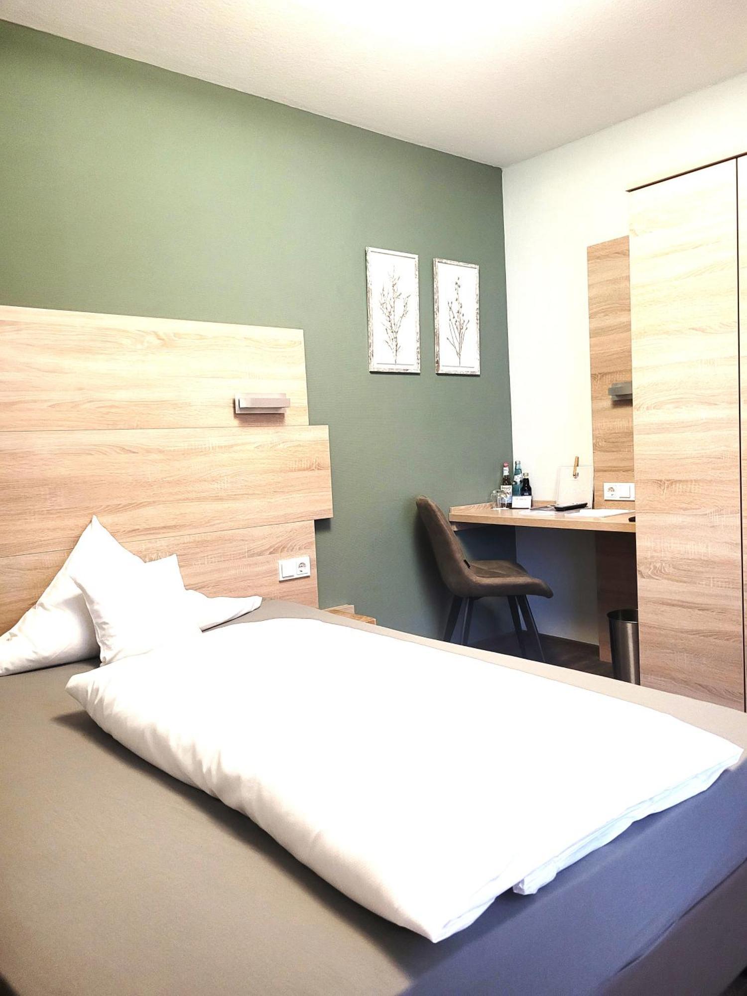 Adler Landhotel Buergstadt Eksteriør bilde